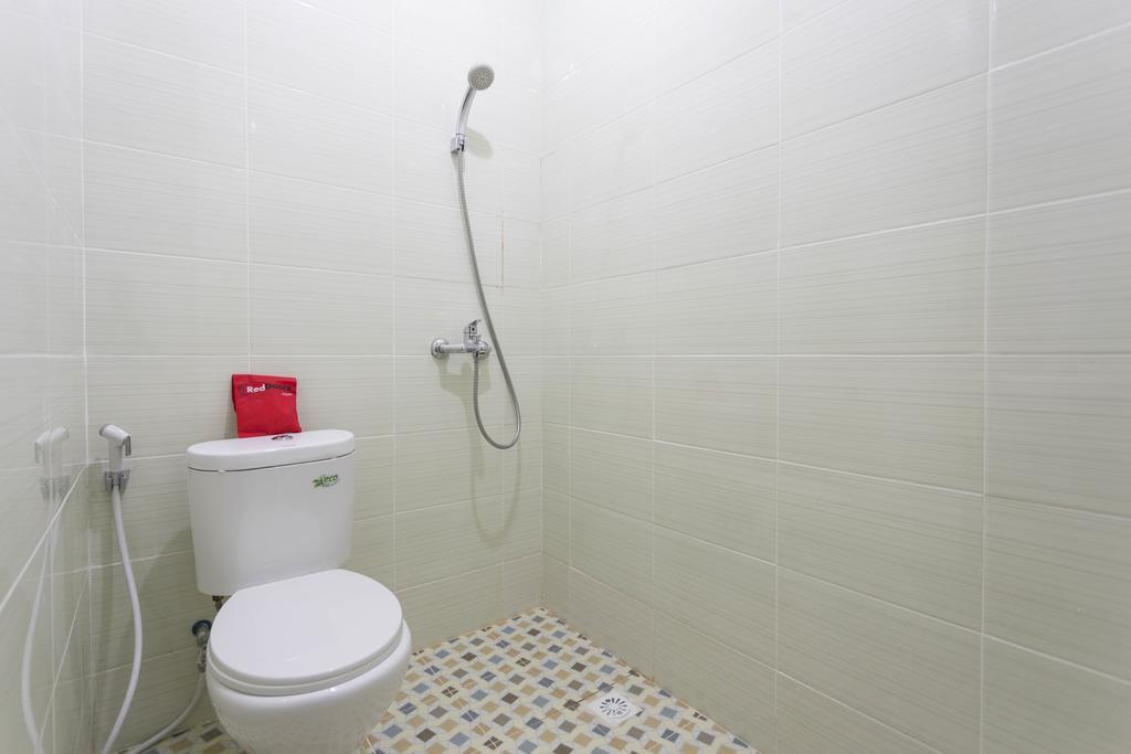 Reddoorz Plus @ Boulevard Residence Bsd Tangerang Exterior photo